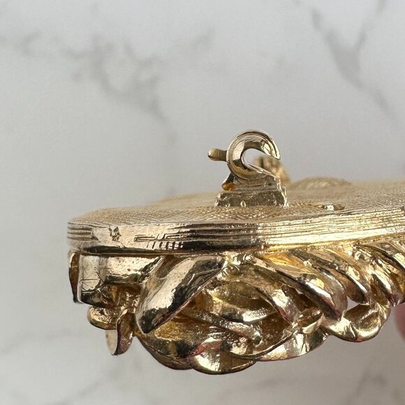 Modernist Gold-Tone Heart Brooch with Faux Pearl Accent Signed Capri - Picture 6 of 7